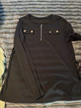 Womens Black Long-Sleeve Zip Front Top